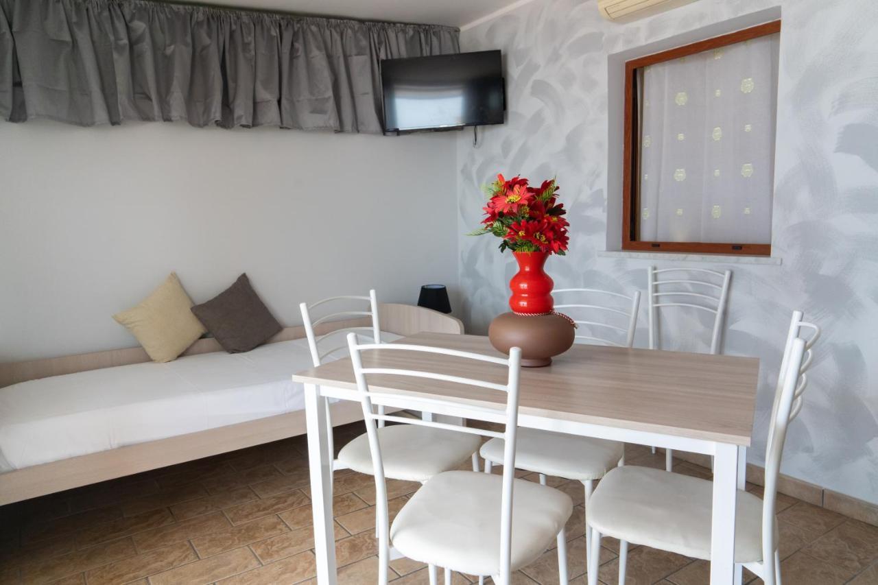 Nick & Santo'S Holiday Homes R Giardini Naxos Ngoại thất bức ảnh