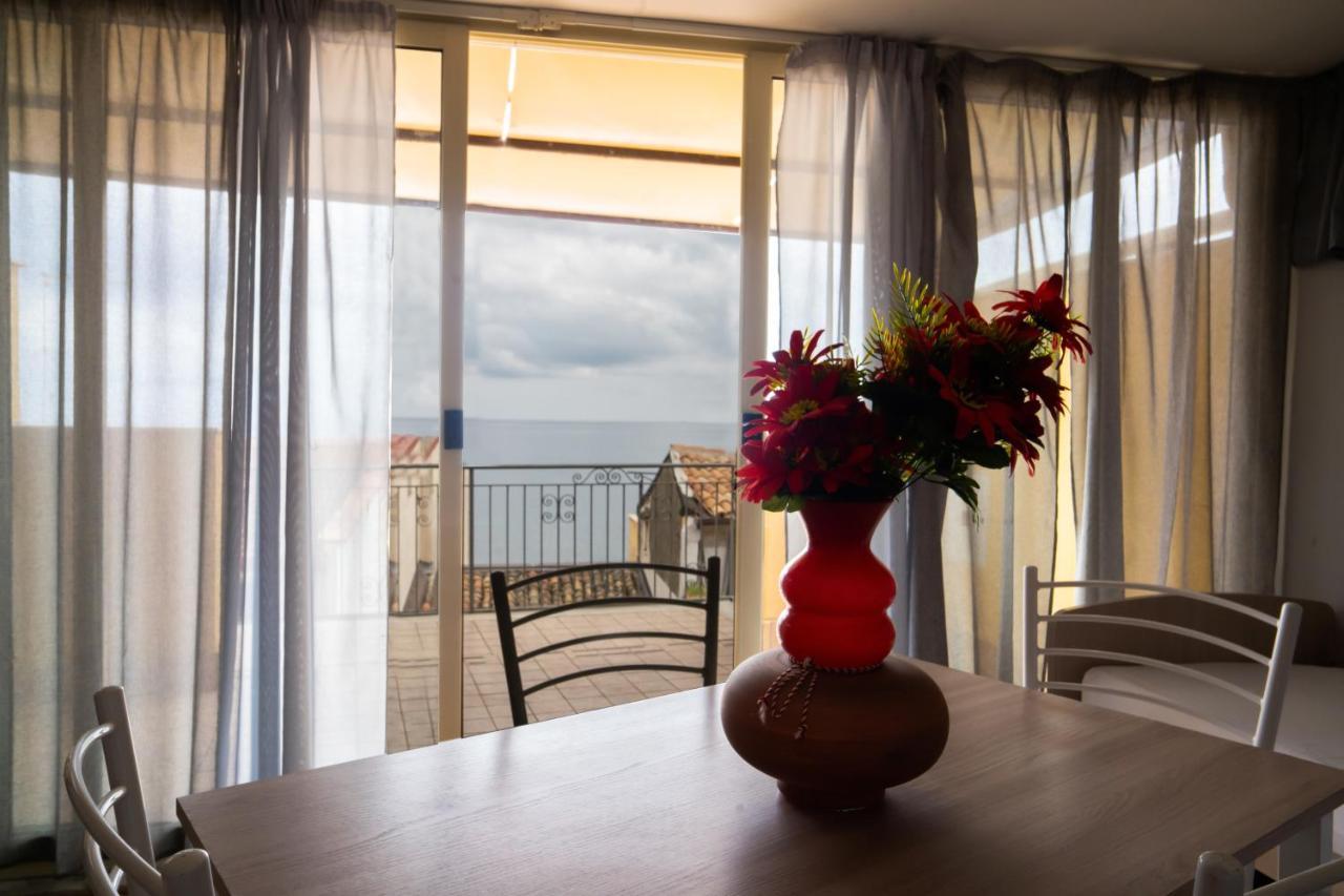 Nick & Santo'S Holiday Homes R Giardini Naxos Ngoại thất bức ảnh